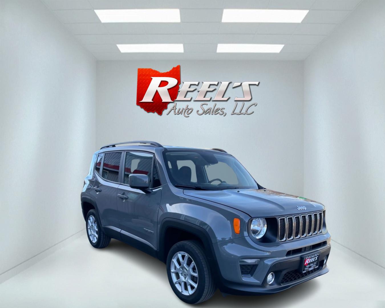 2020 Gray /Black Jeep Renegade Latitude 4WD (ZACNJBBB7LP) with an 2.4L I4 DOHC 16V engine, 9A transmission, located at 11115 Chardon Rd. , Chardon, OH, 44024, (440) 214-9705, 41.580246, -81.241943 - Photo#2